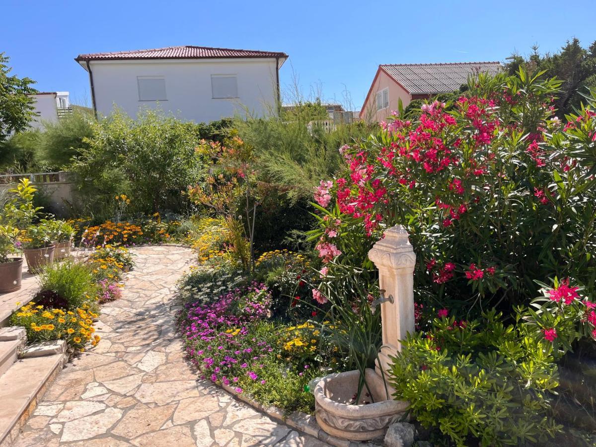 Apartments Jasna Ražanac Εξωτερικό φωτογραφία