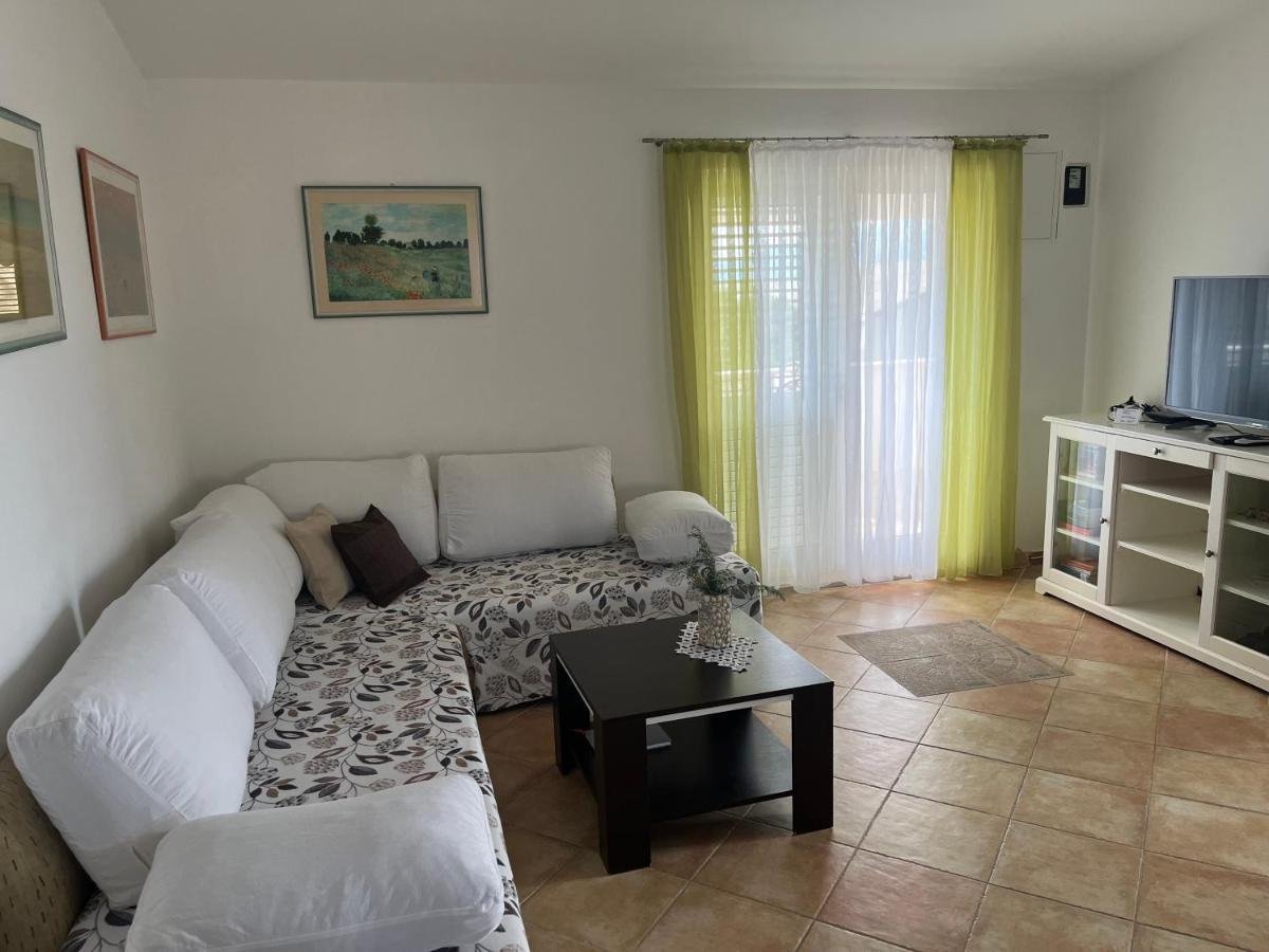 Apartments Jasna Ražanac Εξωτερικό φωτογραφία